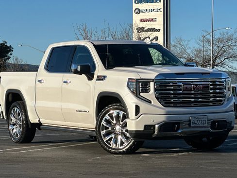 Used 2023 GMC Sierra 1500 Denali w/ Denali Reserve Package image 2
