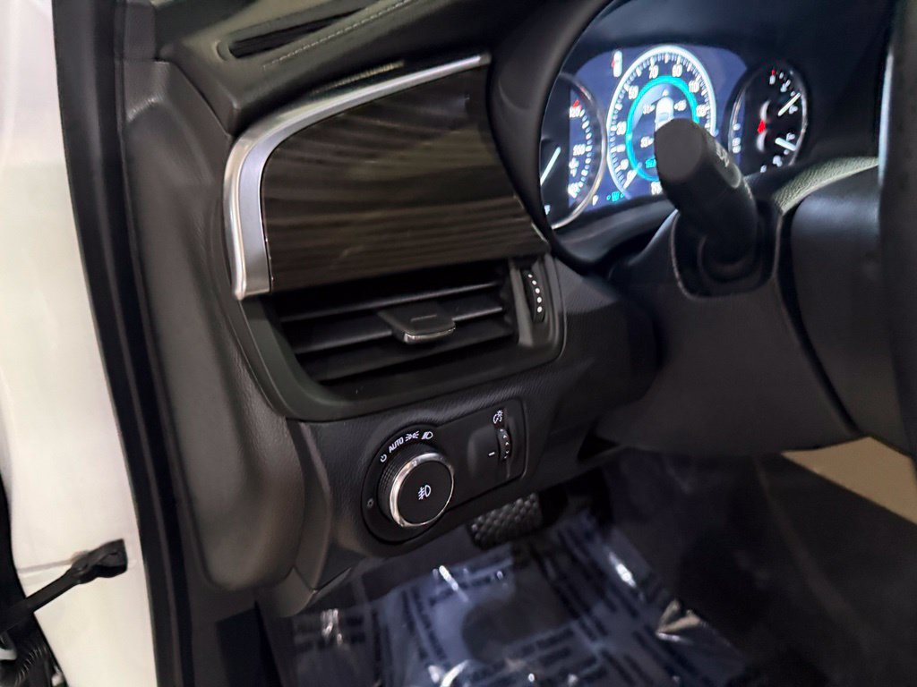 Used 2019 Buick Envision Premium AWD/4WD image 13