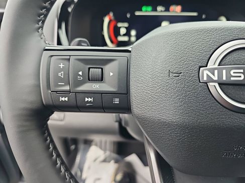 New 2026 Nissan Pathfinder Platinum FWD image 23