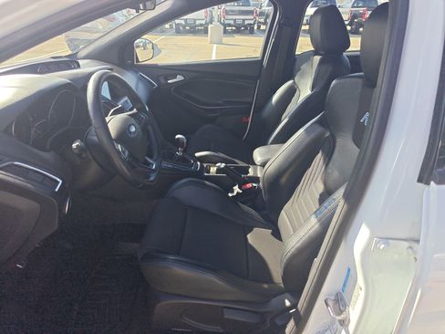 Used 2017 Ford Focus RS image 9