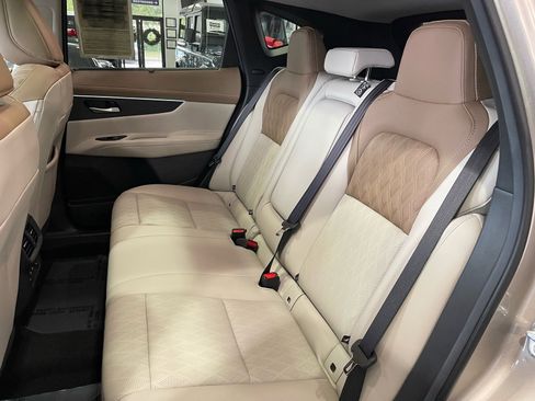 Used 2025 Nissan Murano Platinum w/ Cargo Package image 39