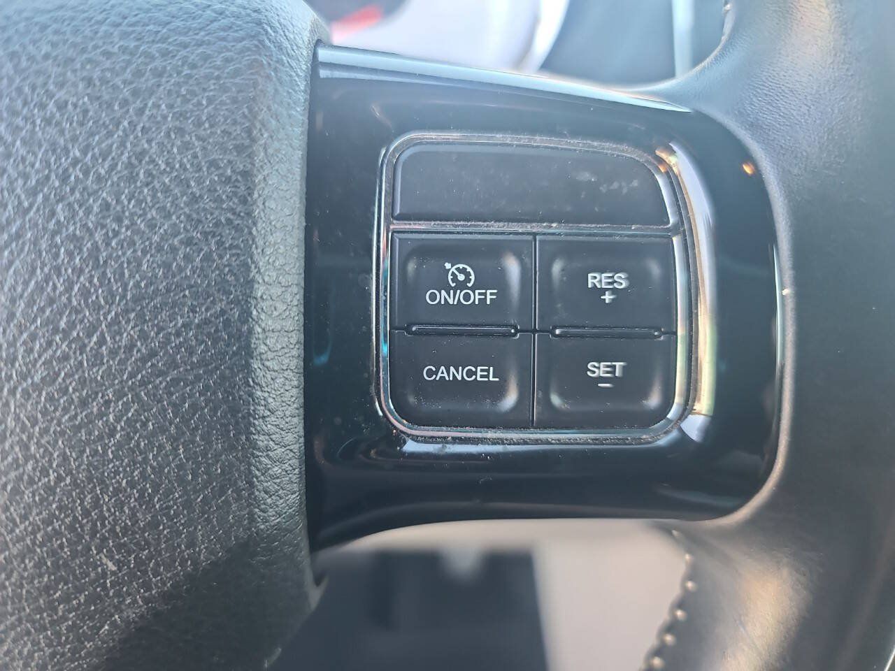 Used 2016 Dodge Grand Caravan SE FWD image 22