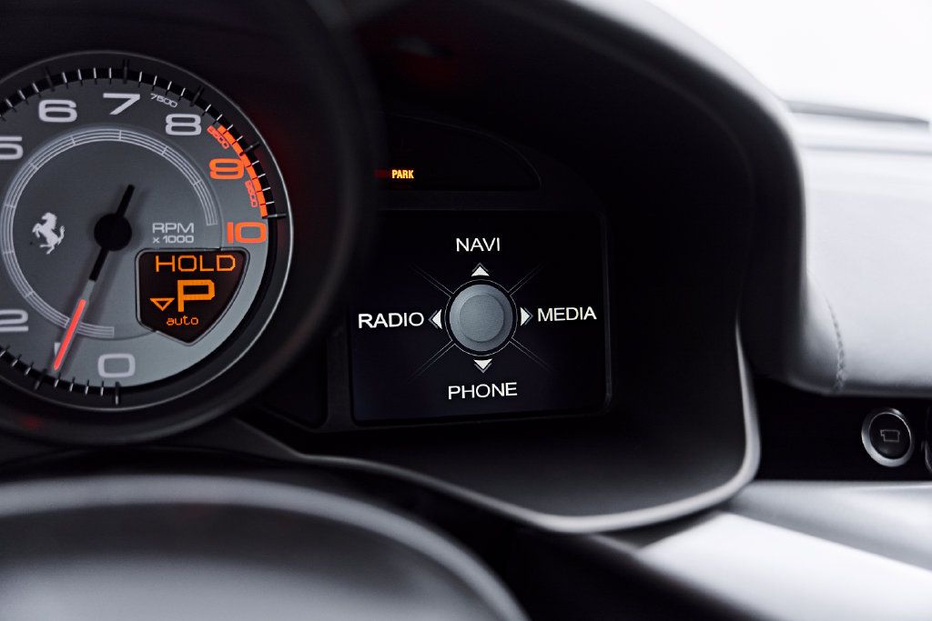 Used 2015 Ferrari F12 Berlinetta RWD image 74