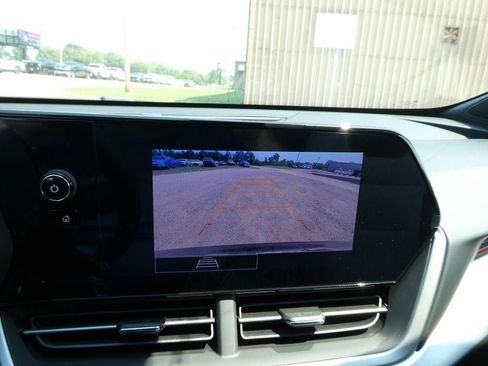 New 2026 Chevrolet Trax RS w/ Sunroof Package FWD image 21