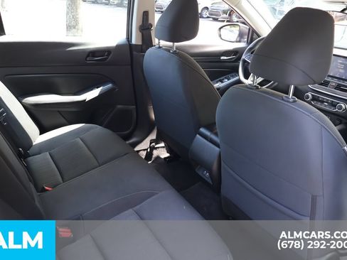 Used 2025 Nissan Altima 2.5 SV FWD image 21
