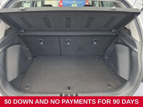 Used 2025 Hyundai Venue SEL FWD image 29