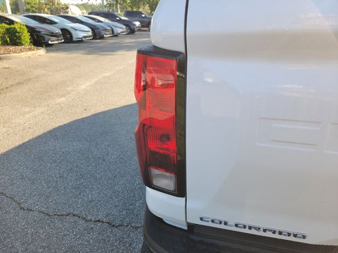 Used 2025 Chevrolet Colorado Trail Boss image 20