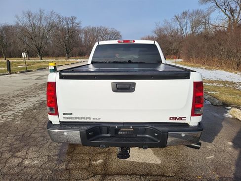 Used 2011 GMC Sierra 1500 SLT w/ All-Terrain Package image 8