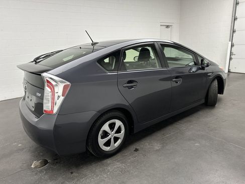 Used 2015 Toyota Prius Four image 8