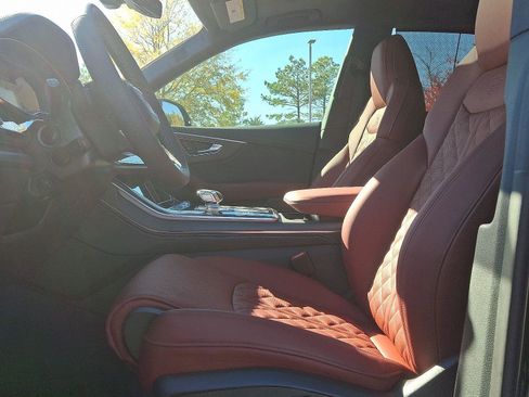 New 2026 Audi SQ8 Prestige image 11