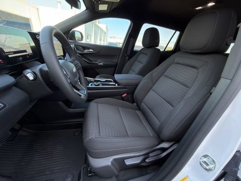 New 2026 Chevrolet Equinox LT w/ LPO, Floor Liner Package FWD image 18