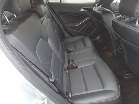 Used 2017 Mercedes-Benz GLA 250 GLA 250 image 17