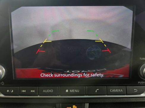 Used 2024 Nissan Altima 2.5 SV FWD image 18