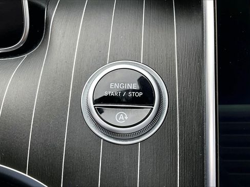 Used 2022 Mercedes-Benz C 300 Sedan w/ Exclusive Trim Package image 36