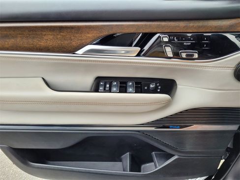 Used 2022 Jeep Grand Wagoneer Series I image 28