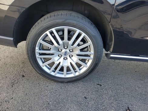 Used 2024 Ford Expedition Max Limited image 11