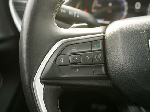 Used 2023 Jeep Grand Cherokee Altitude image 22