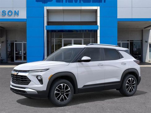 New 2026 Chevrolet TrailBlazer LT w/ LT Cold Weather Package image 2