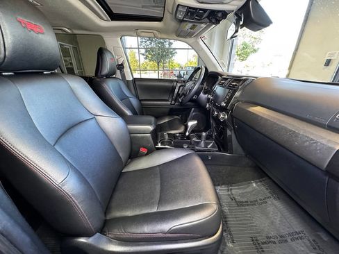 Used 2020 Toyota 4Runner TRD Off-Road Premium w/ Moonroof Package AWD/4WD image 50