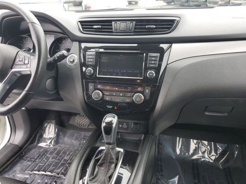 Used 2020 Nissan Rogue Sport SL AWD/4WD image 31