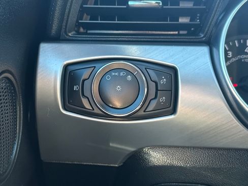 Used 2022 Ford Mustang GT Premium image 28