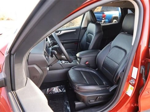 Used 2020 Ford Escape SEL image 9