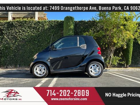 Used 2014 smart fortwo pure RWD image 11