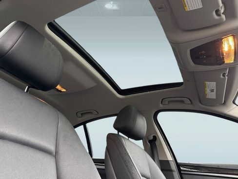 Used 2015 BMW 528i Sedan image 15