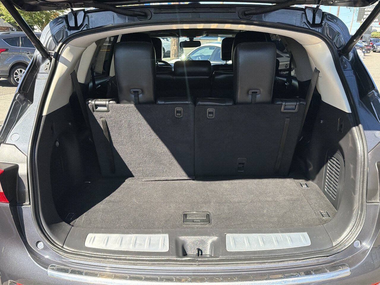 Used 2013 INFINITI JX35 AWD image 8