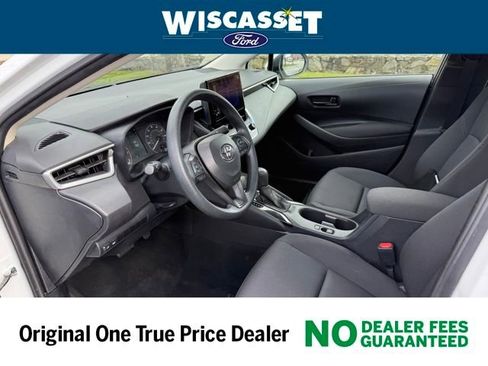 Used 2024 Toyota Corolla LE image 4