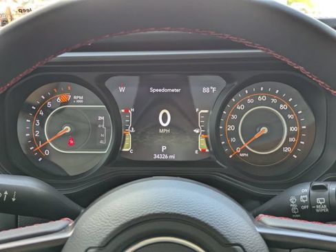 Used 2024 Jeep Wrangler Unlimited Rubicon w/ XTREMEE 35" Tire Package AWD/4WD image 28