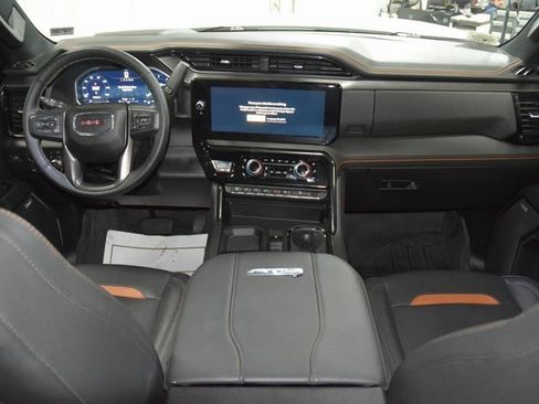 Used 2024 GMC Sierra 2500 AT4 w/ AT4 Premium Plus Package image 30