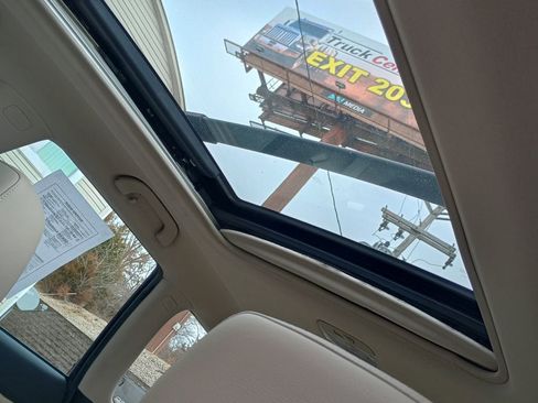 Used 2008 Subaru Outback 3.0R L.L. Bean image 16