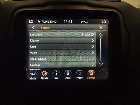 Used 2022 Jeep Renegade Sport image 25