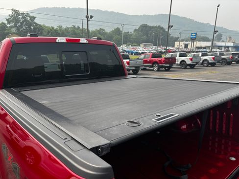Used 2021 Ford F150 Lariat w/ Equipment Group 502A High AWD/4WD image 9