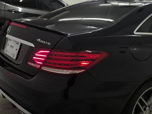 Used 2016 Mercedes-Benz E 400 E 400 4MATIC AWD 2dr Coupe w/ Premium 2 Package image 9