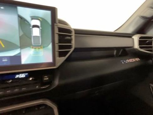 Used 2025 Toyota Tundra SR5 w/ SR5 Premium Package AWD/4WD image 34