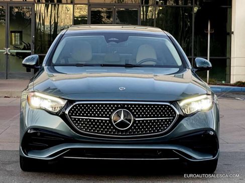 Used 2025 Mercedes-Benz E 350 4MATIC Sedan image 22