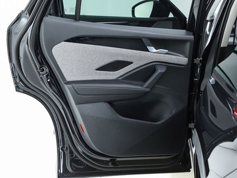 New 2026 Volkswagen Tiguan S image 17