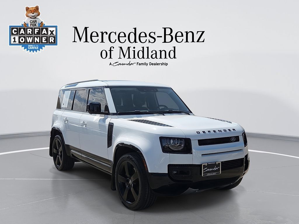 Used 2024 Land Rover Defender 110 X-Dynamic SE AWD/4WD image 1