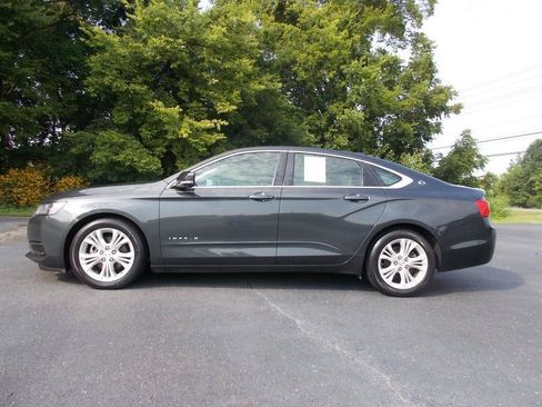 Used 2015 Chevrolet Impala LT w/ Convenience Package FWD image 2