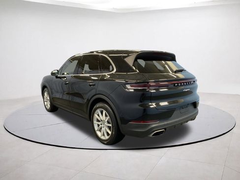 Used 2024 Porsche Cayenne image 4
