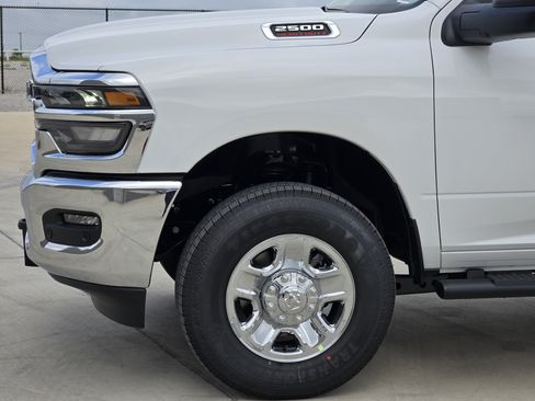 New 2026 RAM 2500 Tradesman AWD/4WD image 6