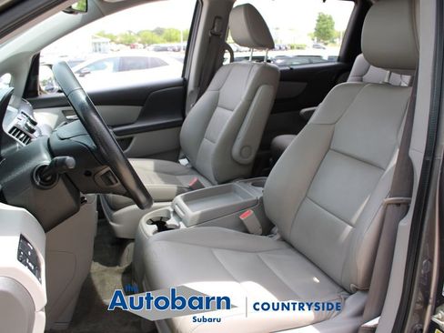 Used 2015 Honda Odyssey Touring Elite image 7