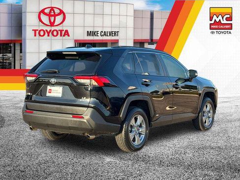 Certified 2025 Toyota RAV4 LE AWD/4WD image 5
