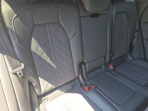 Used 2025 Audi SQ5 Premium Plus AWD/4WD image 20