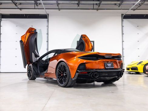Used 2023 McLaren GT RWD image 6