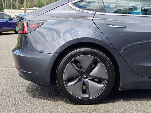 Used 2018 Tesla Model 3 Long Range RWD image 50