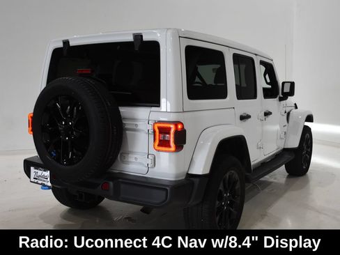 Used 2023 Jeep Wrangler Unlimited Sahara w/ Cold Weather Group AWD/4WD image 5