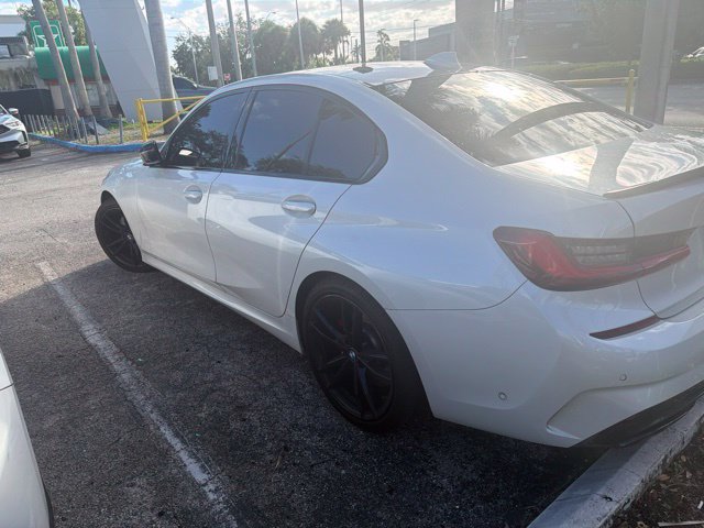 Used 2022 BMW M340i w/ Parking Assistance Package RWD image 5